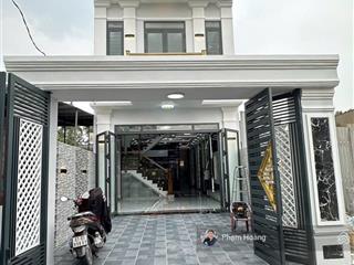 Cần bán nhà 1 trệt 1lầu phường đông hòa bình dương hcm new dt 110m2 gần chợ trường nhà có hoàn công