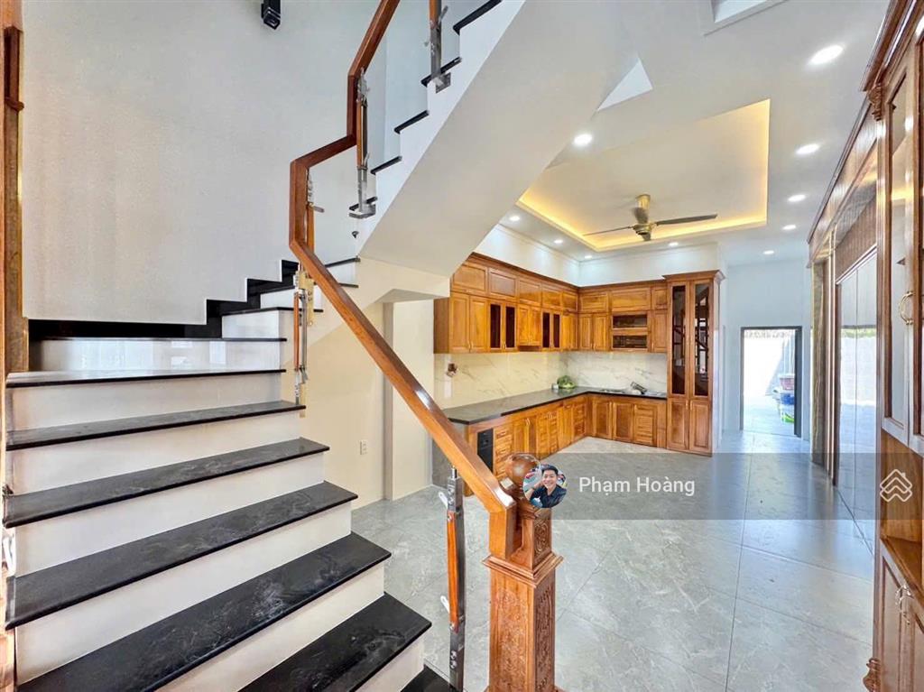 Căn nhà mặt tiền đào duy từ đông hòa thành phố chí minh diện tích 125m xây dựng 2 lầu 1 trệt