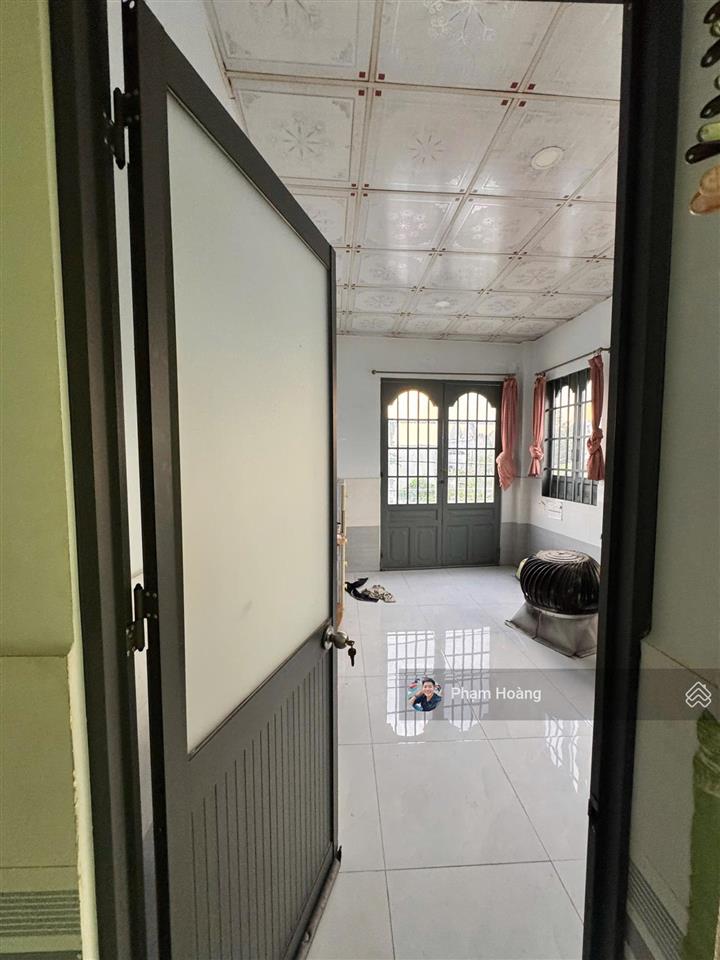 Chính chủ cần bán 1 trệt 1 lầu dt 132m2 p dĩ an, bình dương cũ, đường ô tô gần trường giá 5,2 tỷ