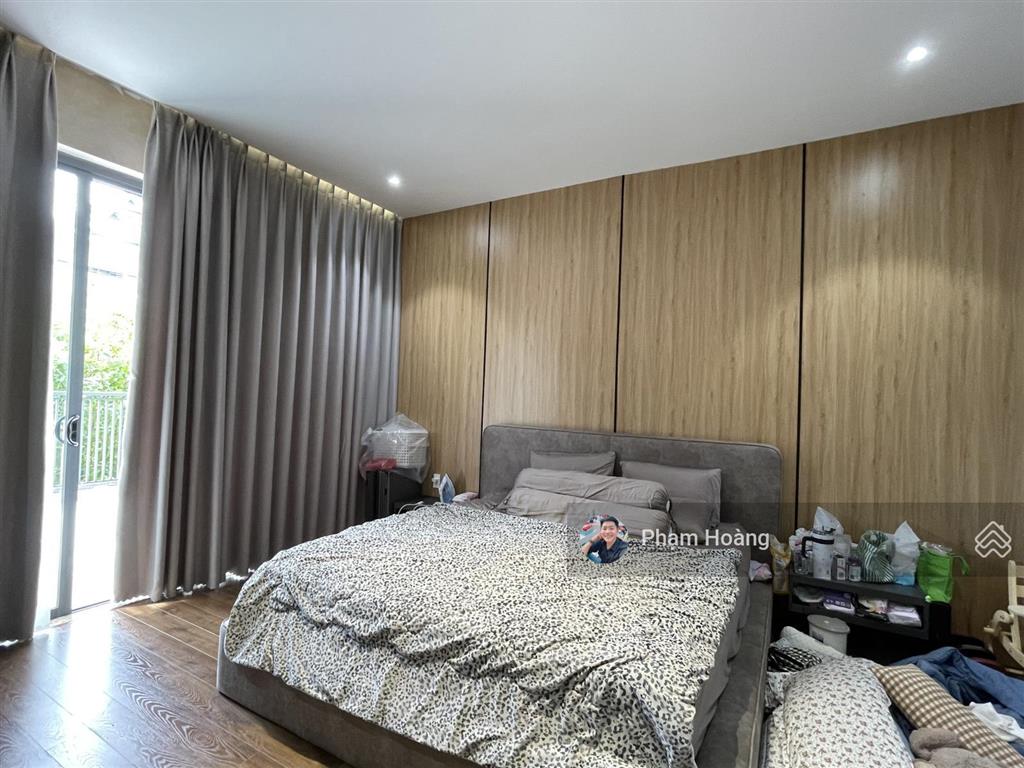 Bán nhà tthc dĩ an hcm dt 127m2 ngang 5m, có hoàn công, có thang máy 1 trệt 3 tầng 4pn chỉ 11,3 tỷ