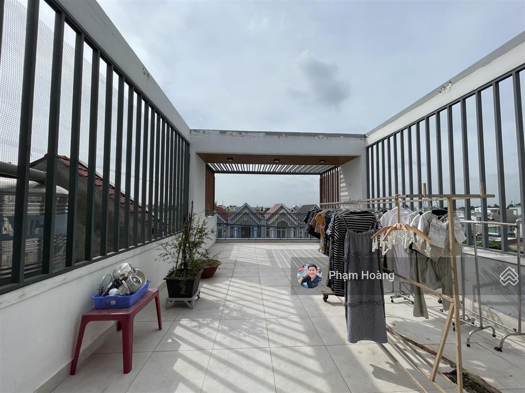 Bán nhà tthc dĩ an hcm dt 127m2 ngang 5m, có hoàn công, có thang máy 1 trệt 3 tầng 4pn chỉ 11,3 tỷ