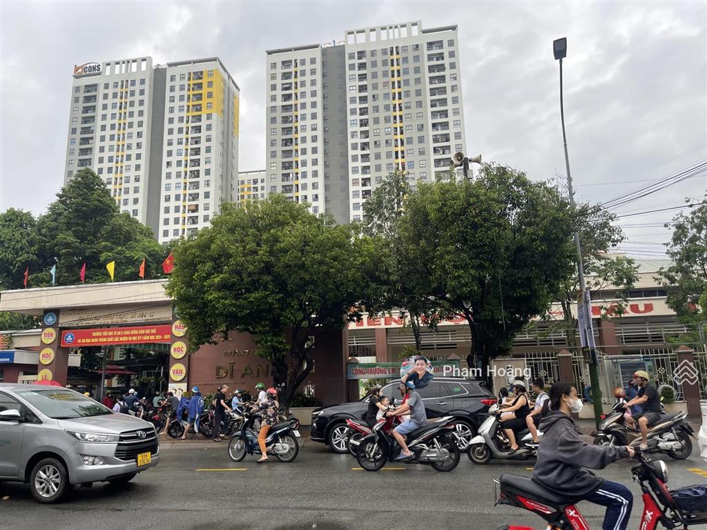 Bán lô đất đường thông kinh doanh giá 4,8 tỷ, dt 75m2 gần trường chợ tại dĩ an, bình dương
