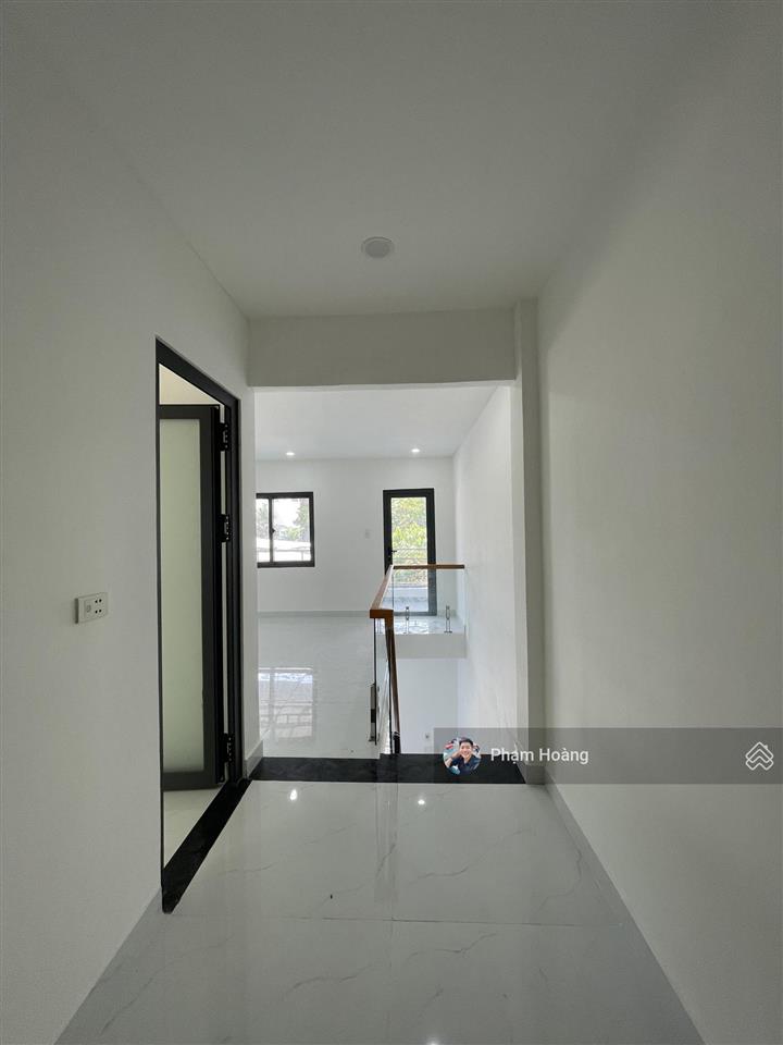Bán nhà p đông hòa dĩ an bình dương cũ dt 70m ngang 5 có pn dưới nhà gần chợ nhà thờ xe hơi tận cửa