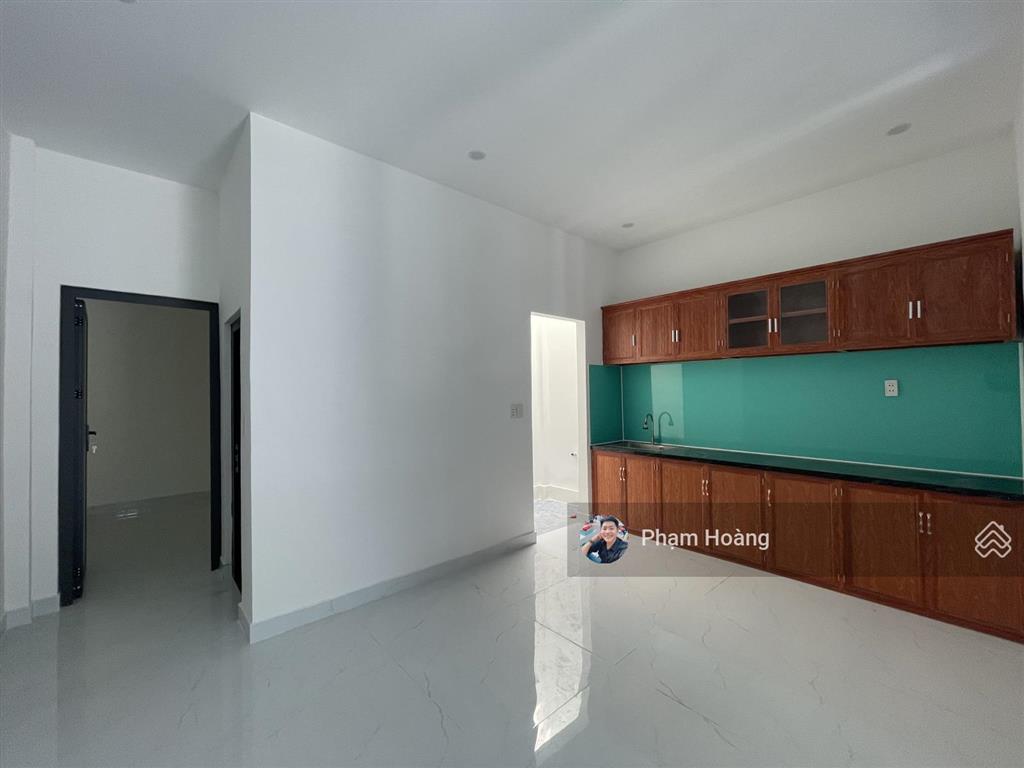 Bán nhà p đông hòa dĩ an bình dương cũ dt 70m ngang 5 có pn dưới nhà gần chợ nhà thờ xe hơi tận cửa