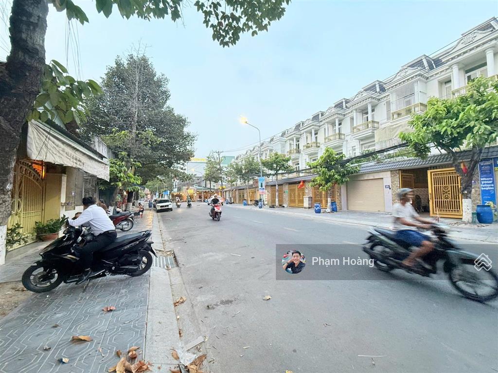 Mặt tiền kd làm đẹp spa tm  bán nhà 1 trệt 4 tầng shr có hoàn công dtsd 288m tại đông hoà hcm mới