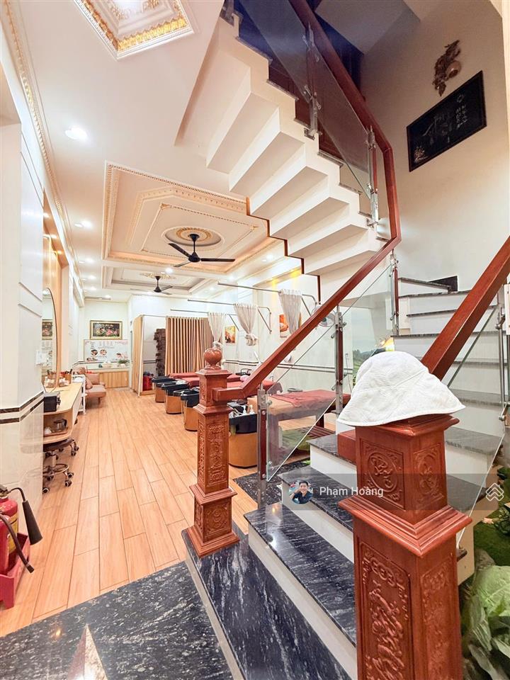 Mặt tiền kd làm đẹp spa tm  bán nhà 1 trệt 4 tầng shr có hoàn công dtsd 288m tại đông hoà hcm mới