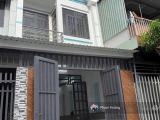 Nhà 1 lầu 1 trệt, xây kiên cố dt 58 m², 3 pn 2 wc, phòng thờ, pk, sân xe rộng tại dĩ an bình dương