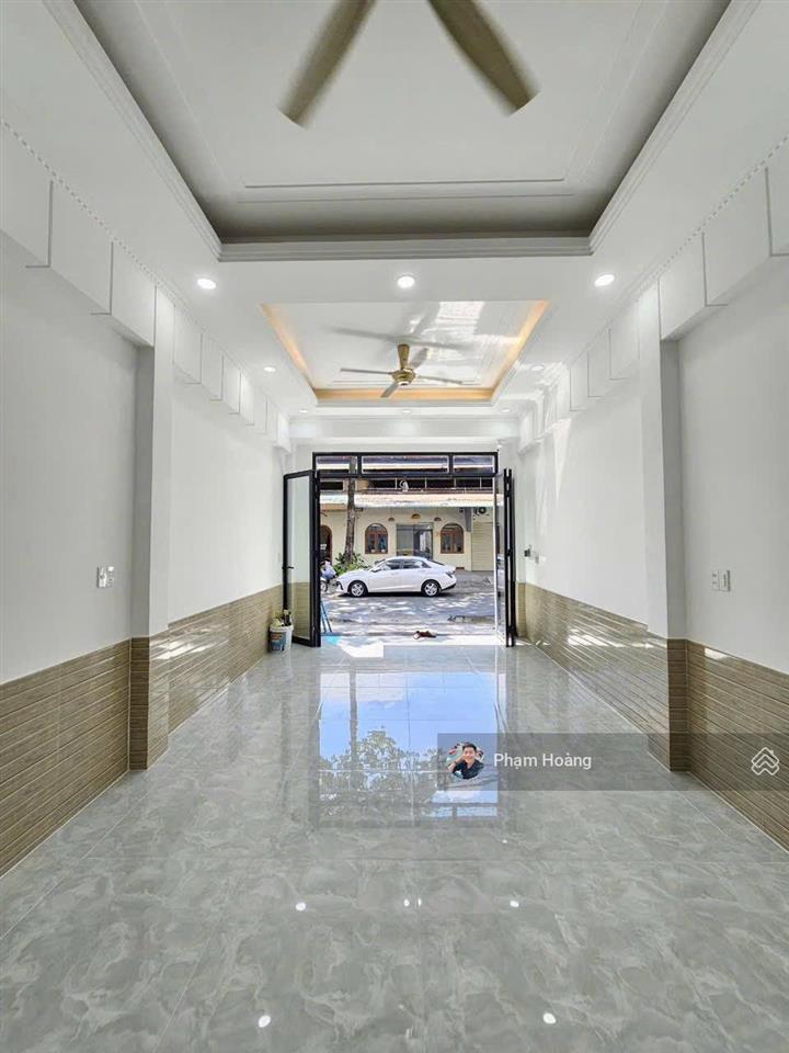 Nhà phố 3 tầng kdc sóng thần 4 phòng ngủ giá bán 5,95 tỷ, còn thương lượng có hỗ trợ ngân hàng