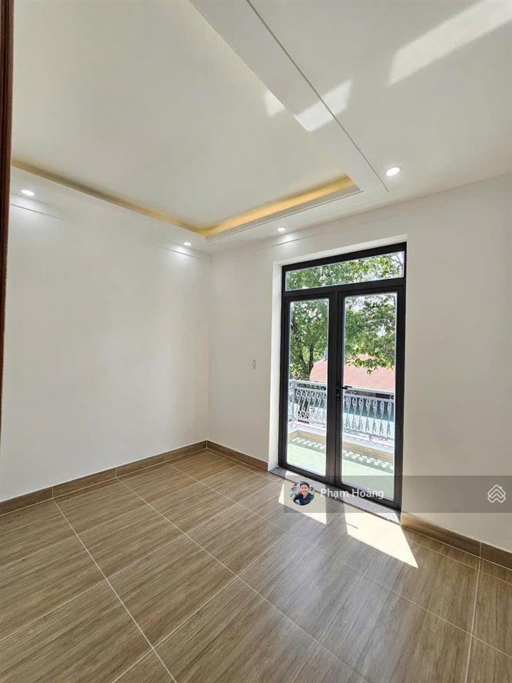 Nhà phố 3 tầng kdc sóng thần 4 phòng ngủ giá bán 5,95 tỷ, còn thương lượng có hỗ trợ ngân hàng
