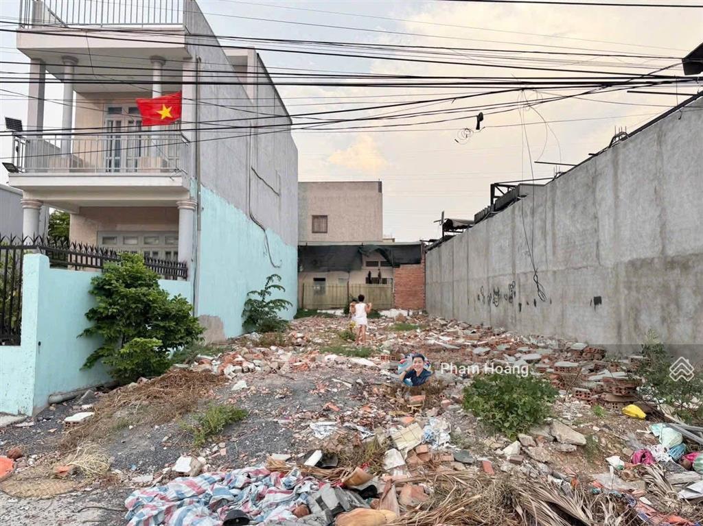 Bán nhanh mặt tiền đường ống nước khu kinh doanh ăn uống sầm uất làng đại học dt 208m chỉ 9,2 tỷ