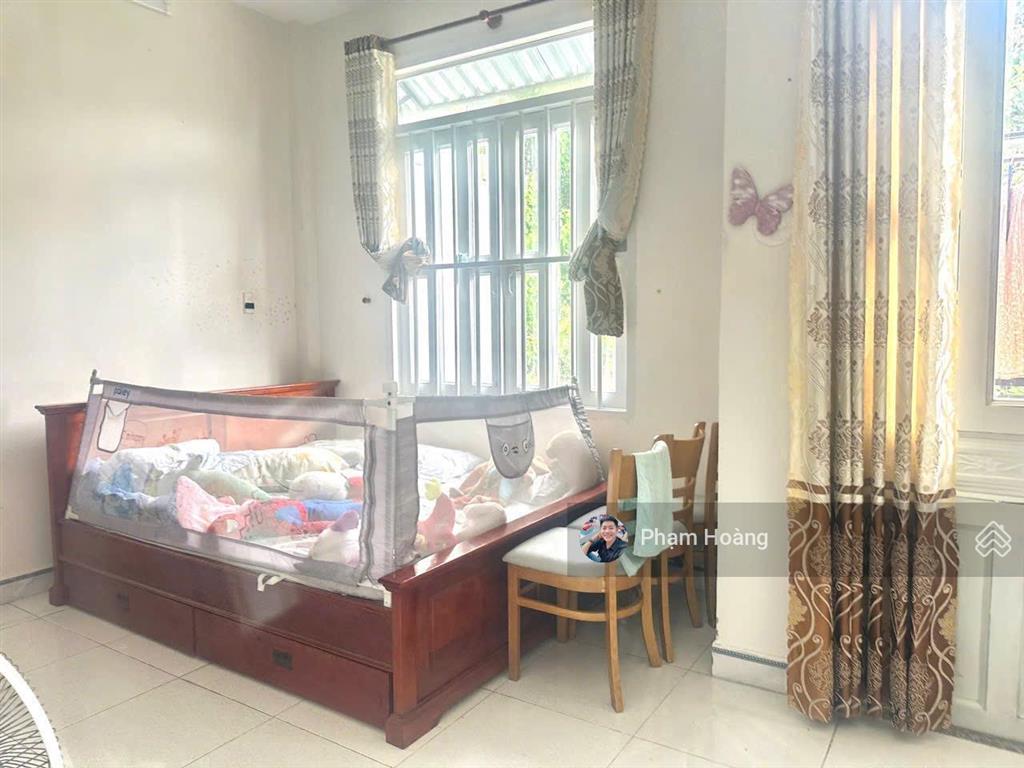 Bán nhà trệt lầu p đông hòa hcm (bd cũ) dt 60m2 ngang 5,2m đường oto tới tận cửa gần cụm trường học