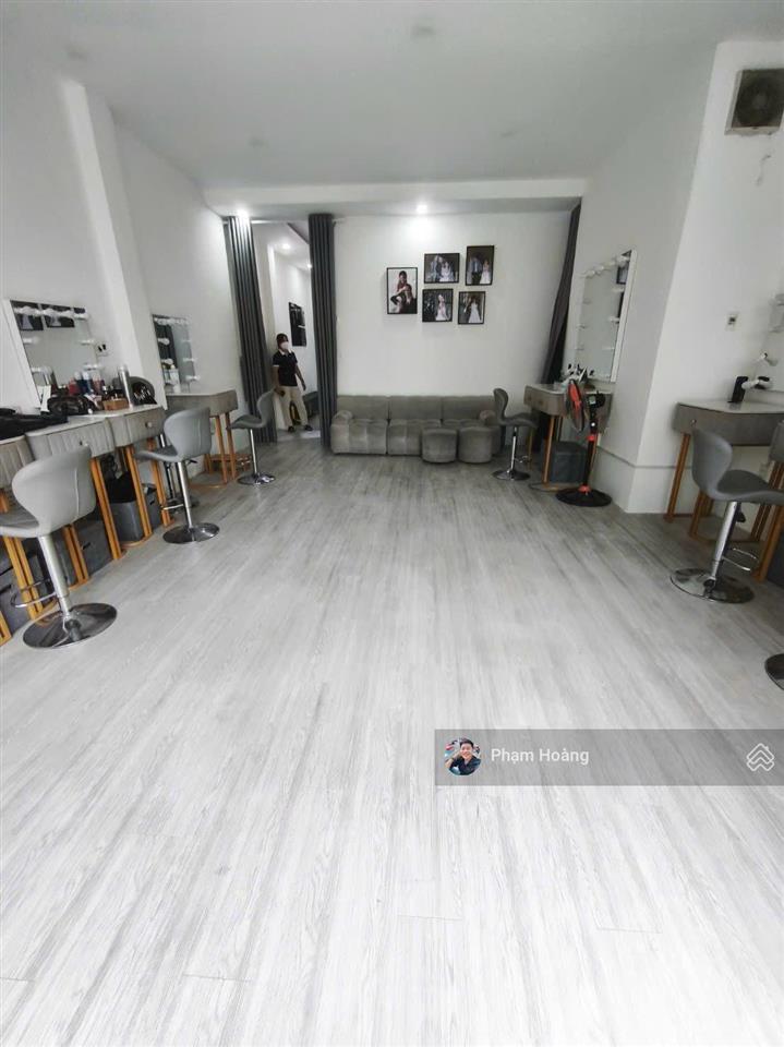 Cho thuê mặt bằng gs1 gần go dĩ an 450m2/20tr/tháng
diện tích 120m2 5x24 kinh doanh đa ngành nghề