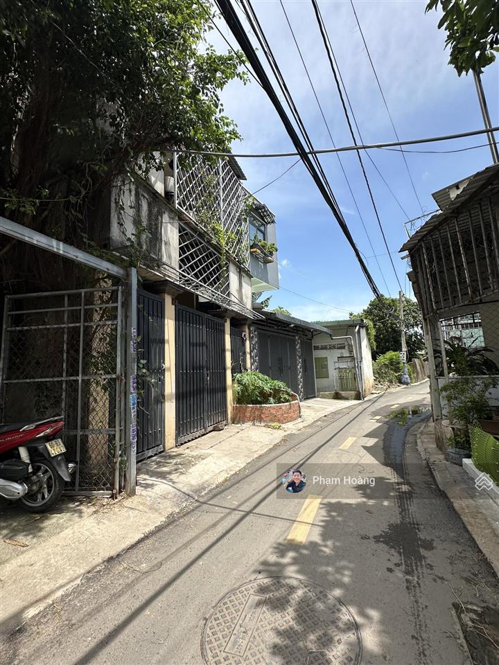Bán đất đẹp trục hai bà trưng trung tâm p. dĩ an giá tốt 4,5 tỷ ngang 6m dt 100m2 gần siêu thị go