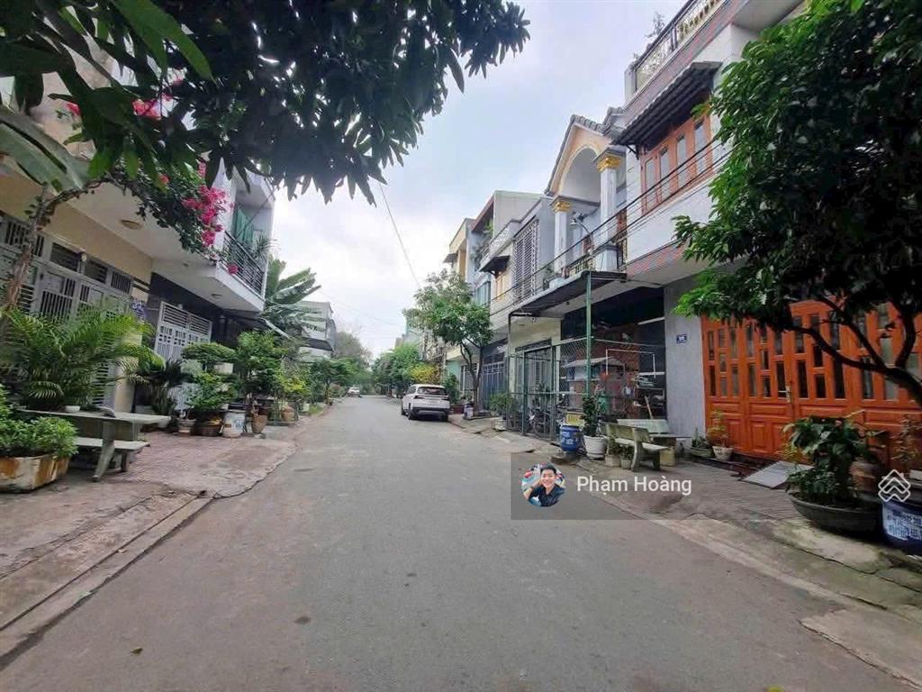 Hạ giá cần bán gấp dt 153m ngang 5 có nhà 3 tầng xây kiên cố có thu nhập mỗi tháng tại dĩ an bd cũ