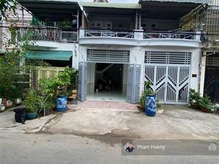 Nhà 1 trệt 1 lầu dĩ an hcm (gần ngã tư vincom 550) dt 60m2 chỉ 3tỷ 680 cách tttm aeon 10p