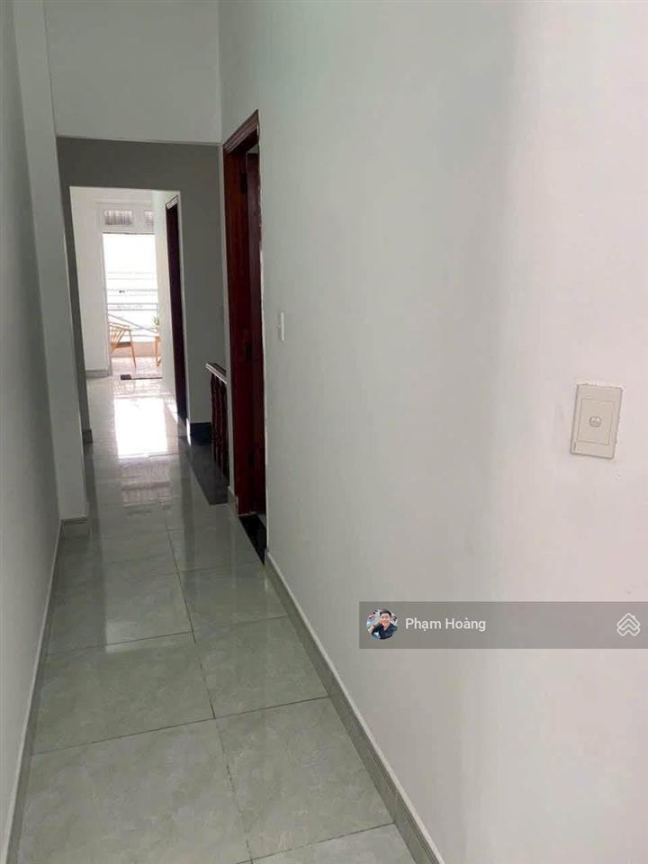 Nhà 1 trệt 1 lầu dĩ an hcm (gần ngã tư vincom 550) dt 60m2 chỉ 3tỷ 680 cách tttm aeon 10p