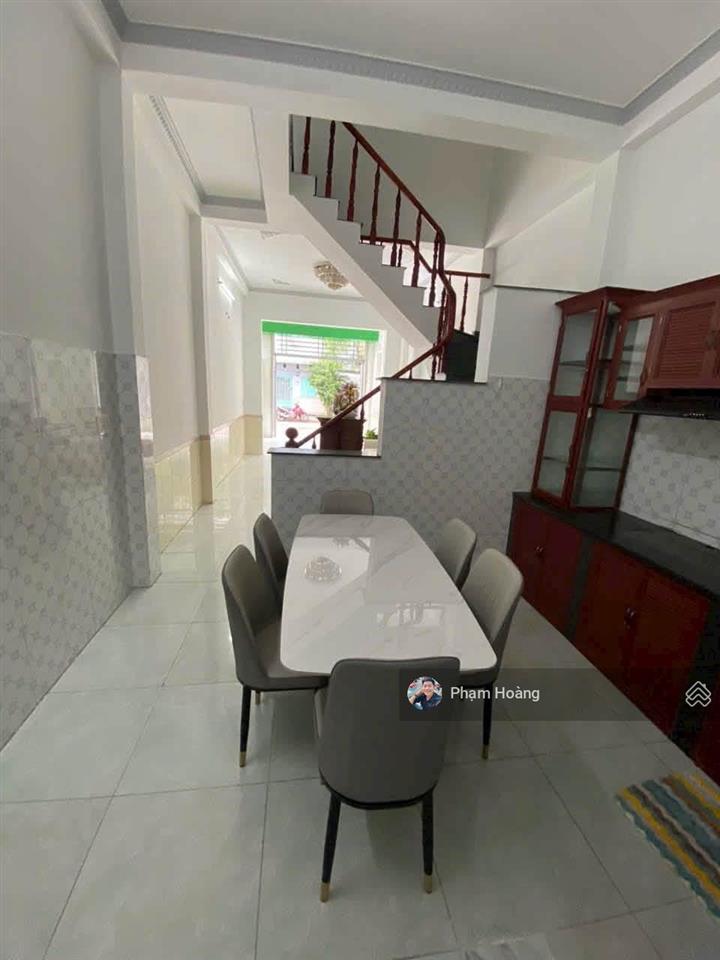 Nhà 1 trệt 1 lầu dĩ an hcm (gần ngã tư vincom 550) dt 60m2 chỉ 3tỷ 680 cách tttm aeon 10p