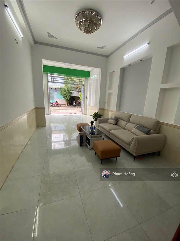 Nhà 1 trệt 1 lầu dĩ an hcm (gần ngã tư vincom 550) dt 60m2 chỉ 3tỷ 680 cách tttm aeon 10p