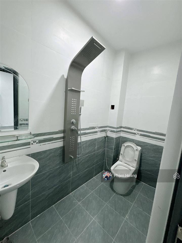 Nhà sổ hồng riêng gần sân vận động đông hòa hạ giá chỉ còn 3ty790 dt 57m ngang 5,4m đường otoo