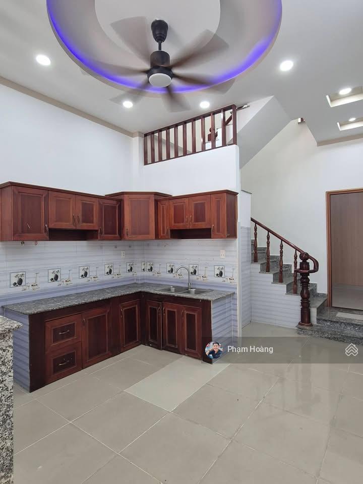 Ha giá bán nhà sổ riêng trung tâm đông hòa hcm bình dương cũ dt60,5m gần go dĩ an  chợ  làng đhqg