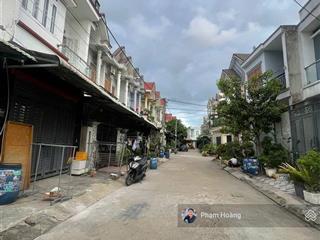 Ha giá bán nhà sổ riêng trung tâm đông hòa hcm bình dương cũ dt60,5m gần go dĩ an  chợ  làng đhqg