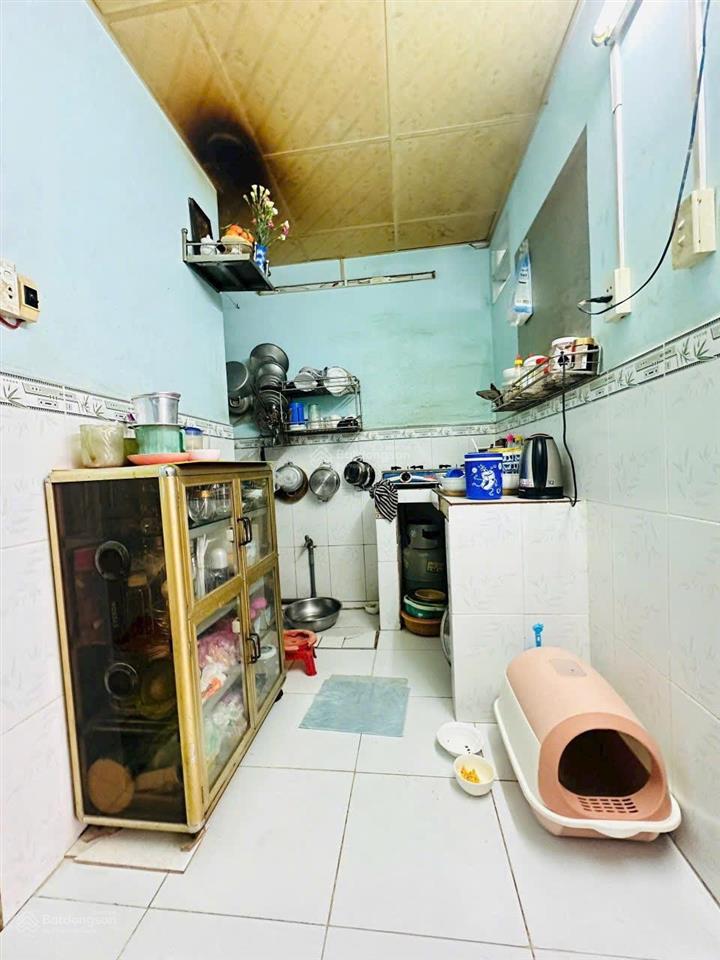 Bán nhà mặt tiền hẻm  oto đậu cách nhà 50m  quận 7