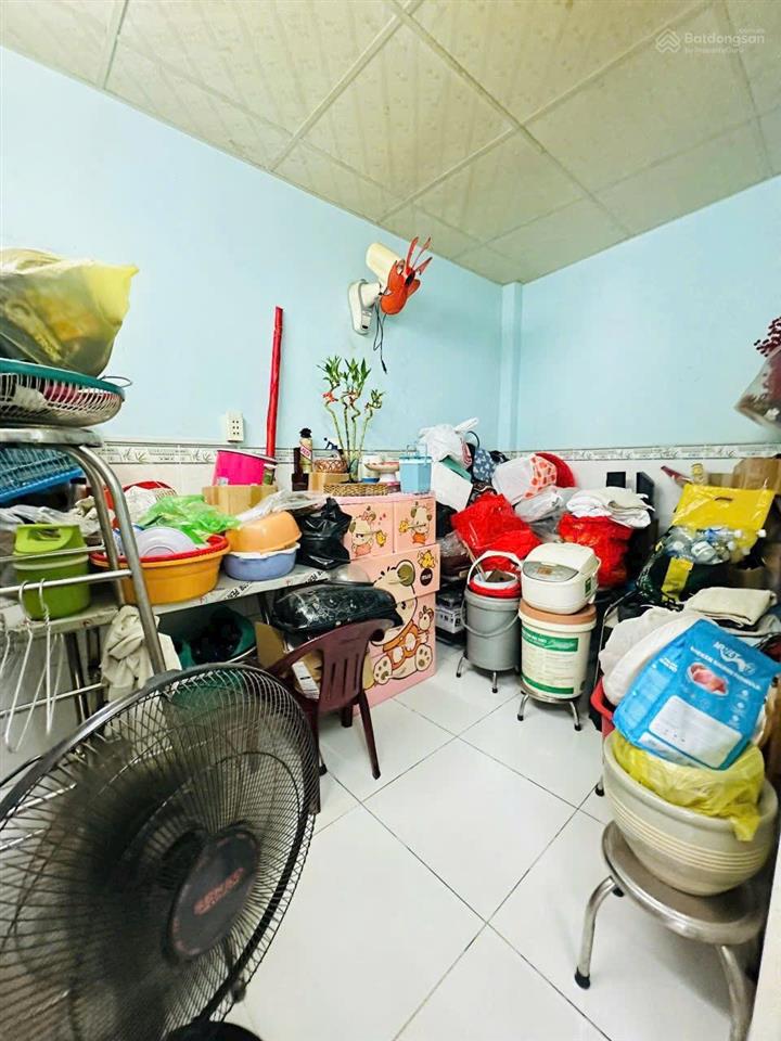 Bán nhà mặt tiền hẻm  oto đậu cách nhà 50m  quận 7