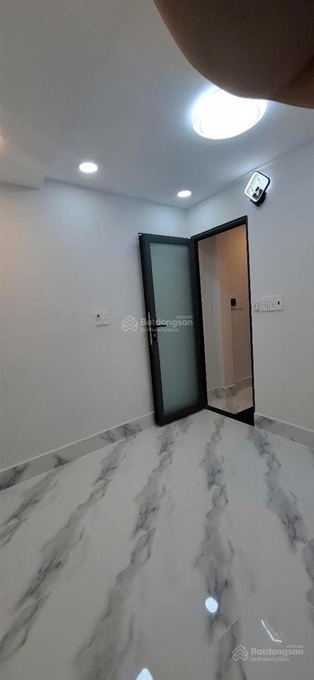 Bán nhà mặt tiền đường số  hẻm thông xe hơi chạy ngang nhà  quận 7