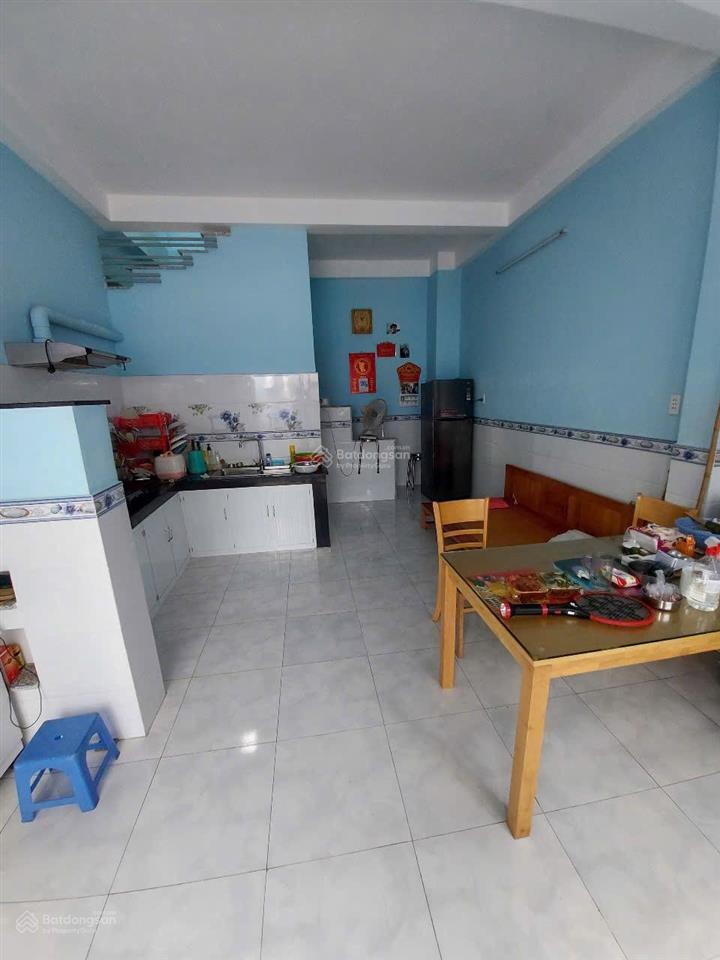 Bán nhà shr  4.55x10m  có sân để xe thoải mái  huỳnh tấn phát  q7