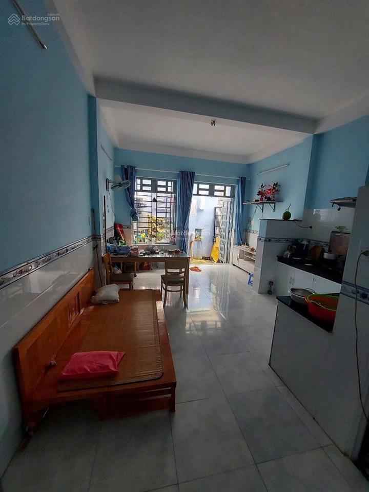Bán nhà shr  4.55x10m  có sân để xe thoải mái  huỳnh tấn phát  q7