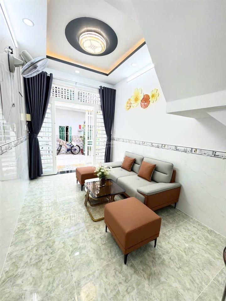 Bán nhà đẹp  3x11m  đào tông nguyên  nhà bè