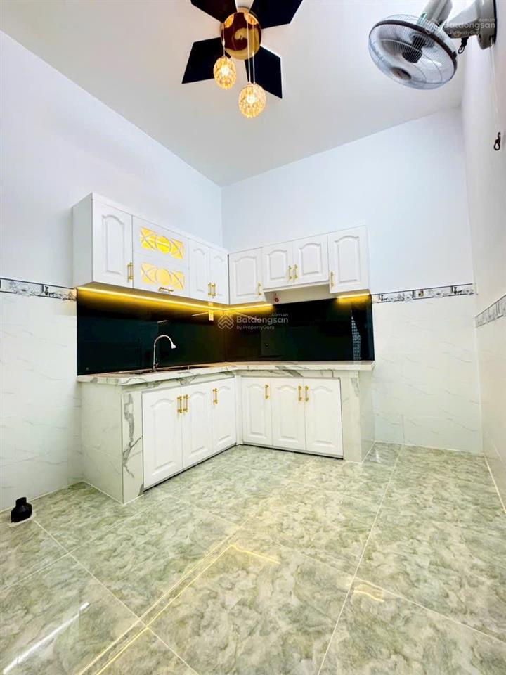 Bán nhà đẹp  3x11m  đào tông nguyên  nhà bè