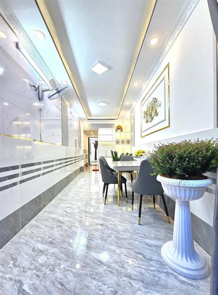 Nhà đẹp cần bán nở hậu  3pn  huỳnh tấn phát  nhà bè
