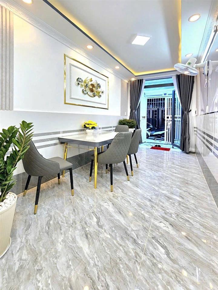 Nhà đẹp cần bán nở hậu  3pn  huỳnh tấn phát  nhà bè