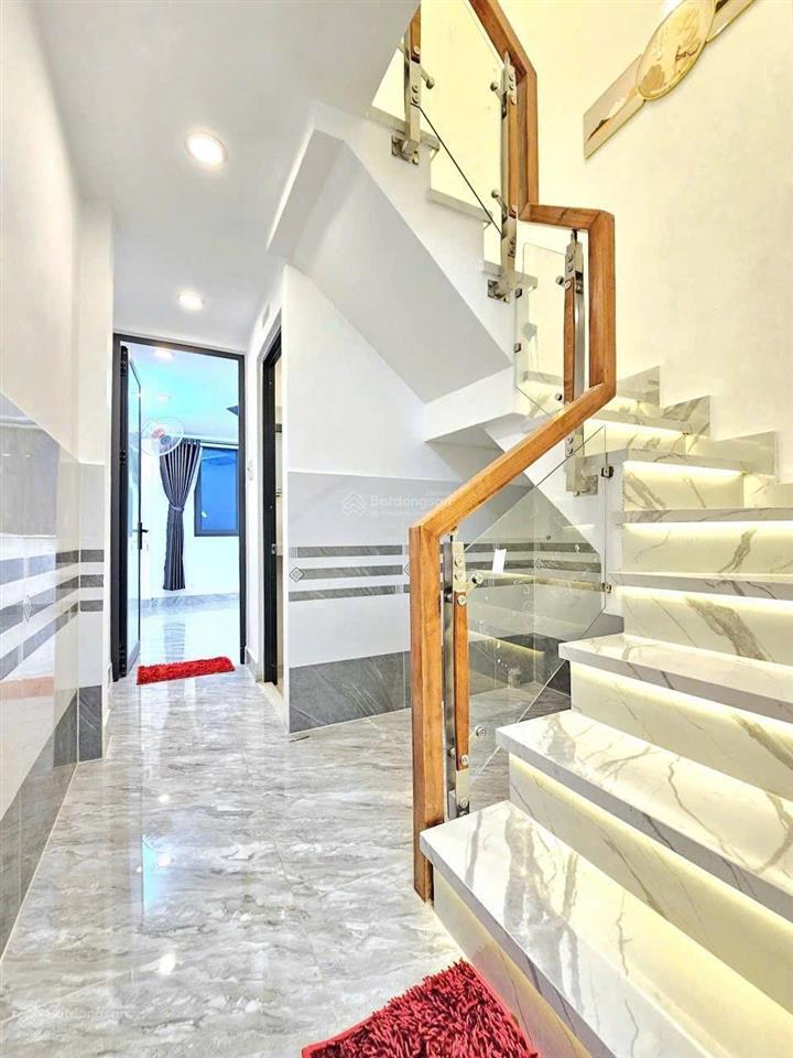 Nhà đẹp cần bán nở hậu  3pn  huỳnh tấn phát  nhà bè
