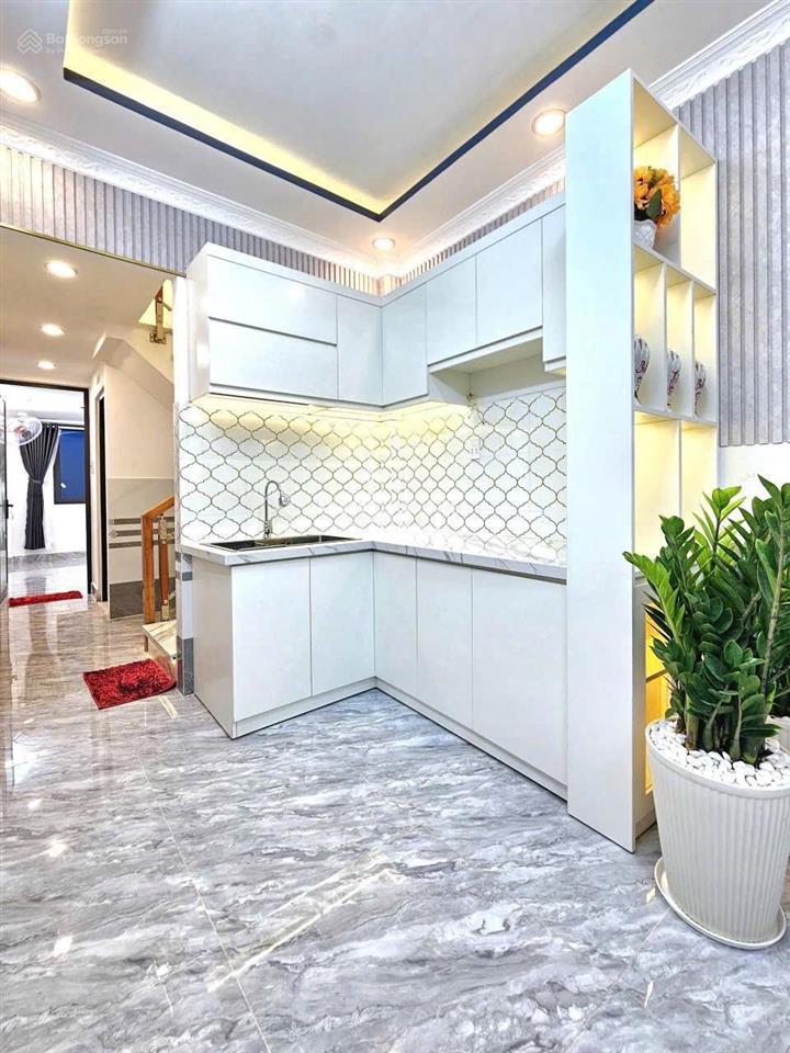 Nhà đẹp cần bán nở hậu  3pn  huỳnh tấn phát  nhà bè