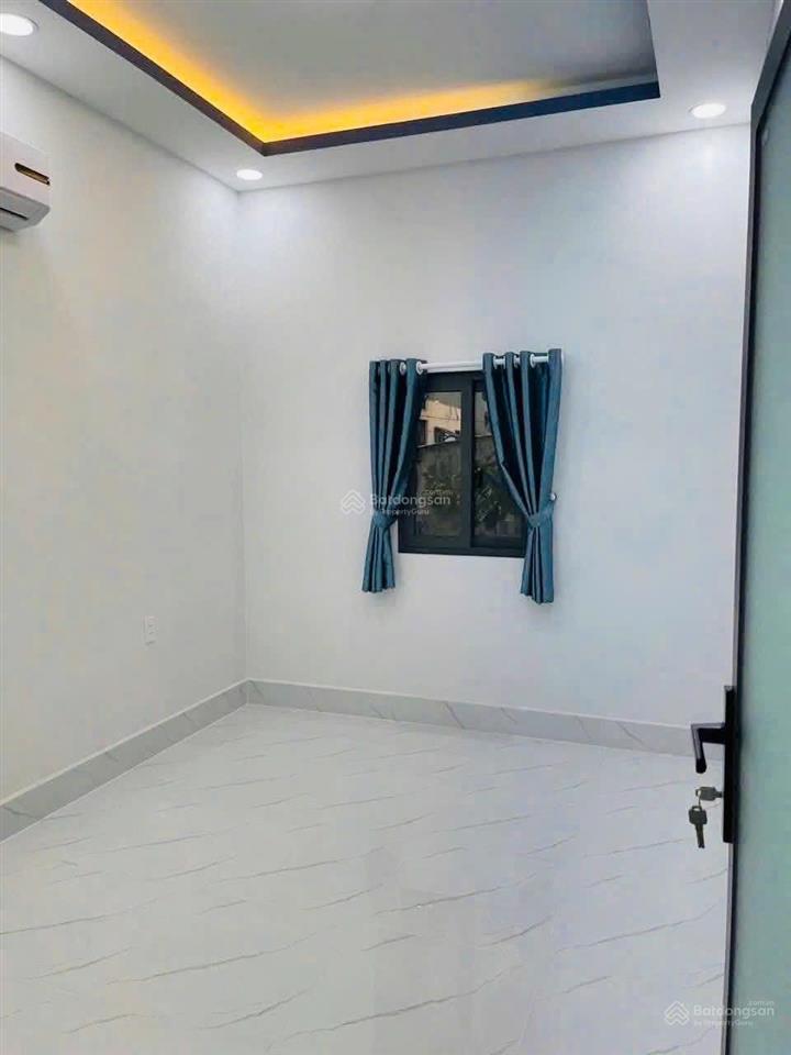 Bán nhà đẹp mặt tiền hẻm kinh doanh  lâm văn bền  quận 7