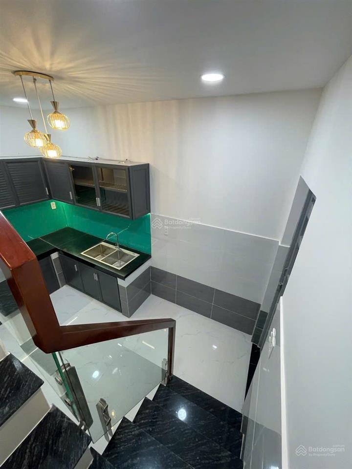 Nhà mặt tiền hẻm xe hơi chạy ngang  có thể kinh doanh nhỏ lẻ  nguyễn thị thập  quận 7