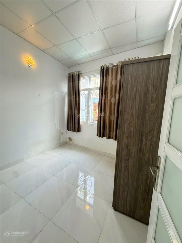 Bán nhà đẹp kiên cố  3.2x10m  huỳnh tấn phát  quận 7