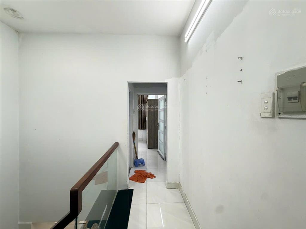 Bán nhà đẹp kiên cố  3.2x10m  huỳnh tấn phát  quận 7