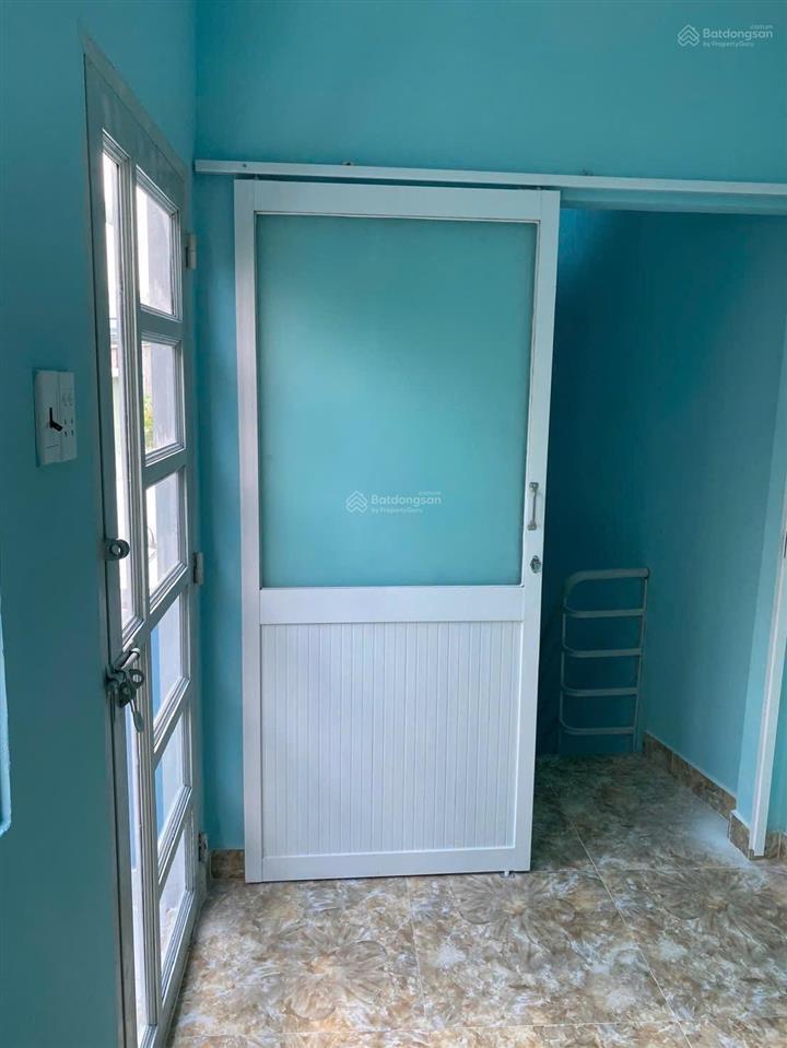 Bán nhà 2 lầu + sân thượng  đường trần xuân soạn