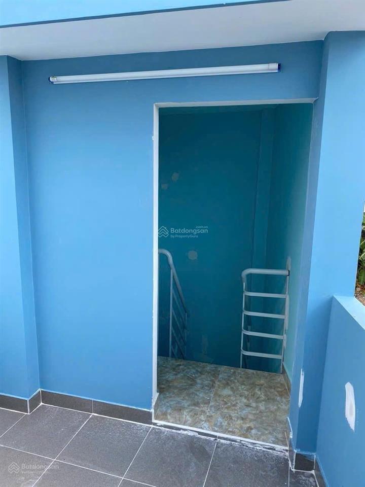 Bán nhà 2 lầu + sân thượng  đường trần xuân soạn