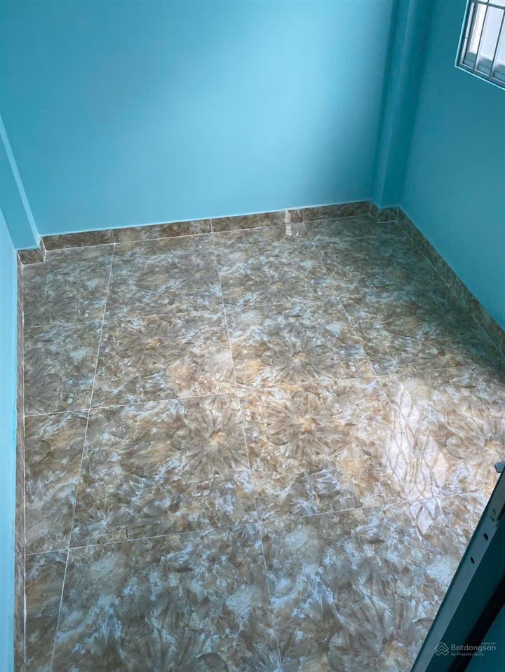 Bán nhà 2 lầu + sân thượng  đường trần xuân soạn