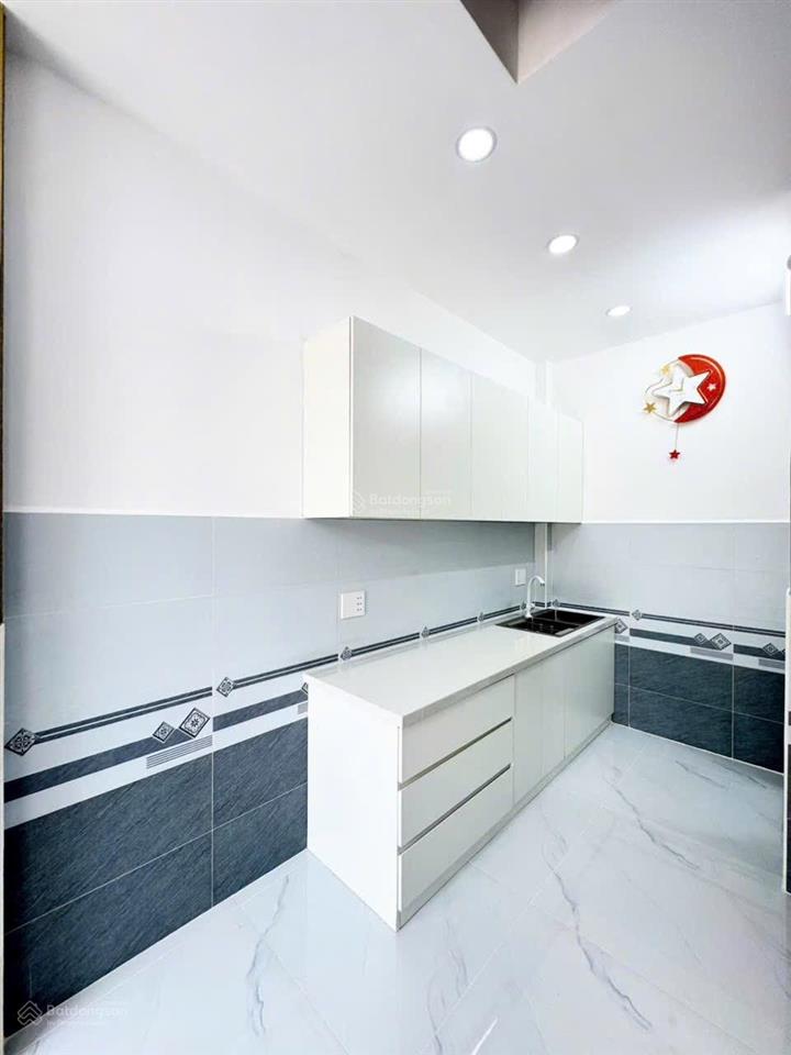 Bán nhà đẹp hẻm xe hơi tới cửa  huỳnh tấn phát  nhà bè.