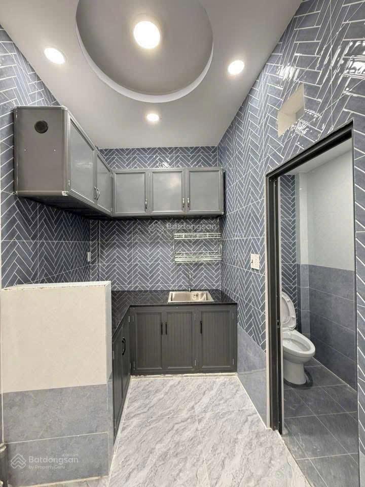 Nhà đẹp 1 lầu đường lê văn lương quận 7