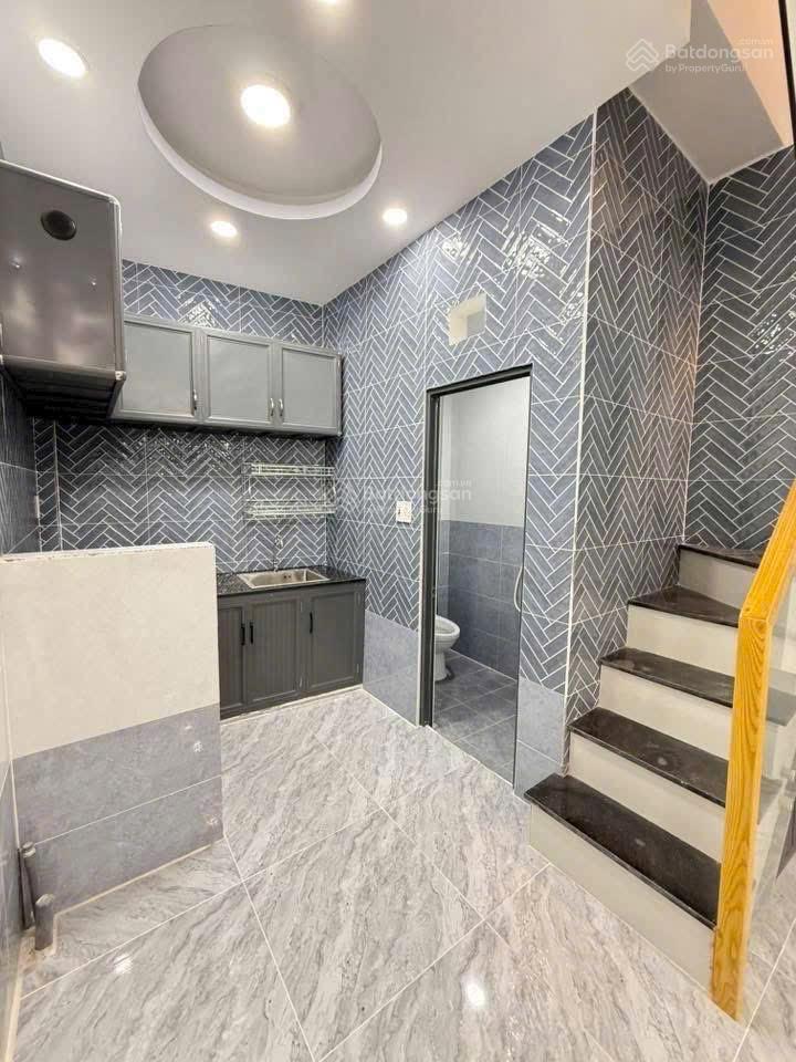 Nhà đẹp 1 lầu đường lê văn lương quận 7