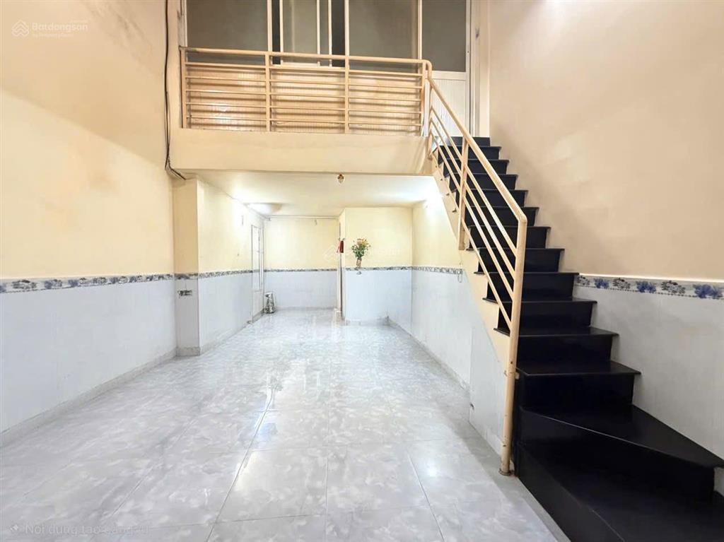 Bán nhà 5.5m x 11m  đường trần xuân soạn  quận 7