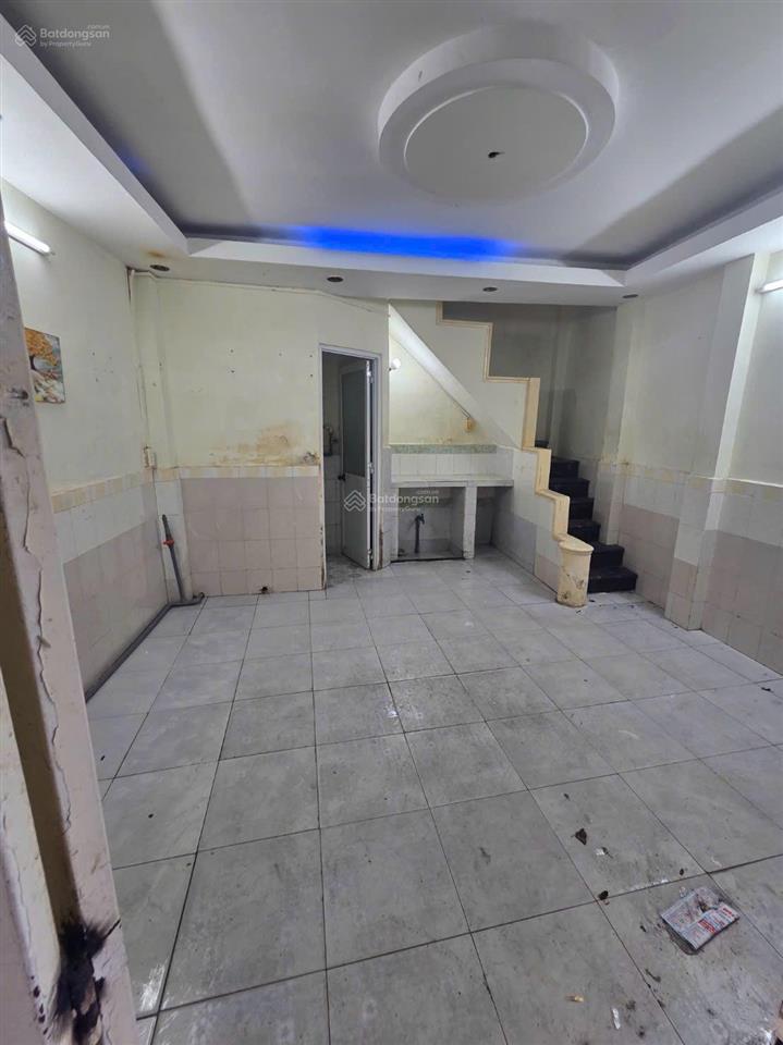 Bán nhà sổ hồng riêng  lâm văn bền  quận 7