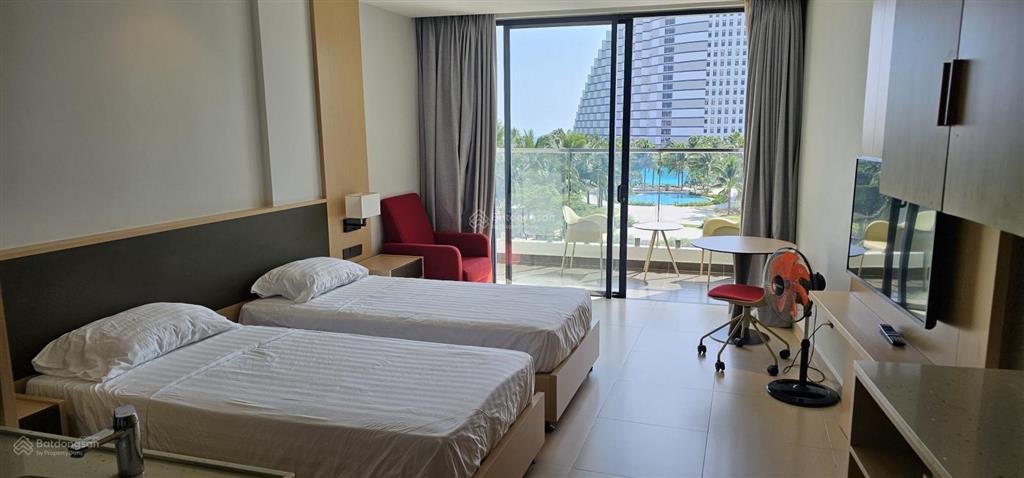 Căn hộ khách sạn mặt biển trong khuôn viên của resort 5 sao bán lại giá hợp lý cho mọi nhà