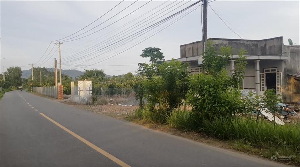 Bán đất 245m2 full thổ cư mặt tiền 10m đường núi tượng, tân phú, giá 1ty6  sẵn sổ đỏ chính chủ